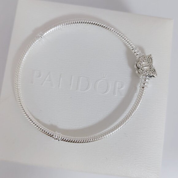 Pandora Moments Butterfly Clasp Snake Chain Bracelet - Picture 3 of 7